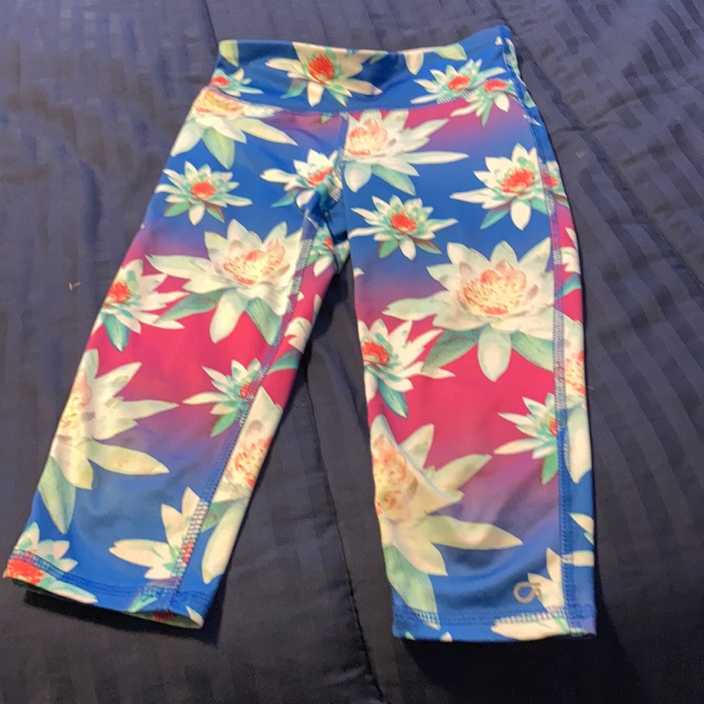 Gap capris - Picture 2 of 3